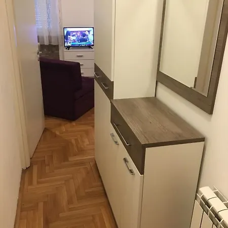 Apartment Zira