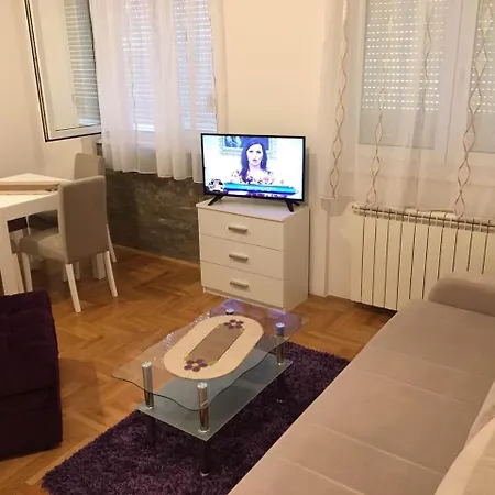 Zira Apartment *